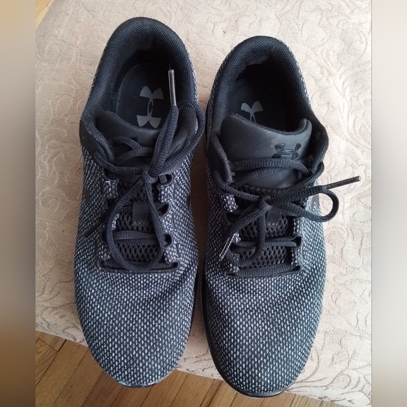 Under Armour sneakers - Picture 4 of 6